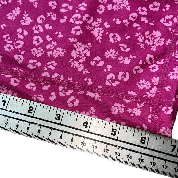 🦋Reebok Pink Floral Bike Shorts, Size Small - Picture 6 of 6